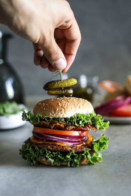 Idee De Recette De Photographie De Cheeseburger Vegetalien Photo Premium
