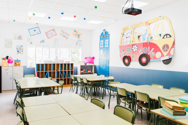 Interieur De La Classe D Ecole Primaire Photo Premium