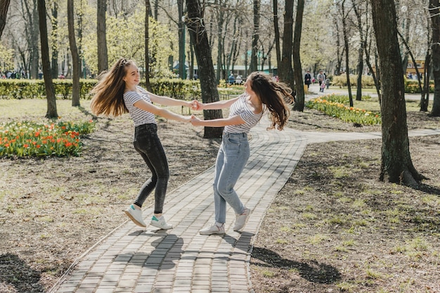 Journée De L'amitié Style De Vie Des Filles Meilleures ...