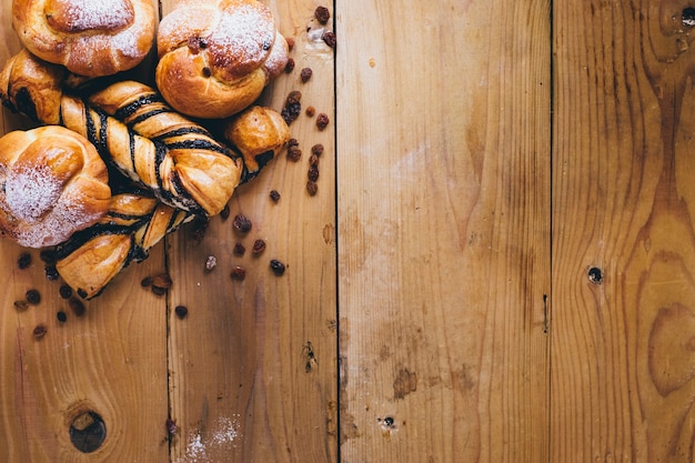 Pâtisserie Sur Fond En Bois | Photo Gratuite