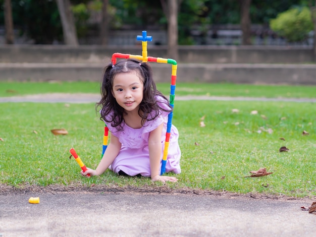 porte bébé jouet fille