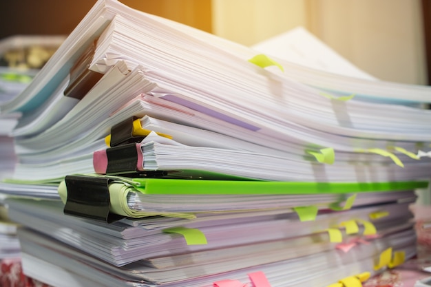  Pile De Papier  Tas De Documents Inachev s Sur Le Bureau 