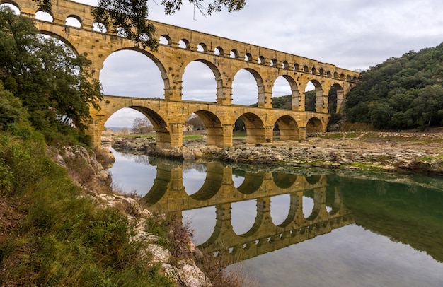 Pont Du Gard Ancien Aqueduc Romain Patrimoine De L'unesco En France ...