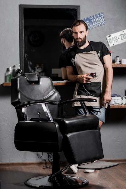 Coiffure Homme Barbe 2020 / Couleur Cheveux Tendance 2020 ...