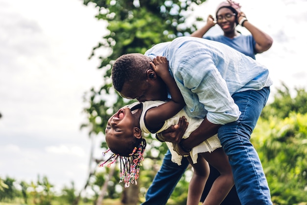 Portrait De Profiter De L amour Heureux De La Famille Noire Père Et