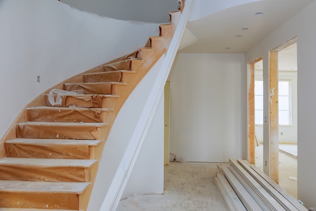Processus pour la construction, le remodelage, la rénovation, l’extension, la restauration et la reconstruction. Photo Premium