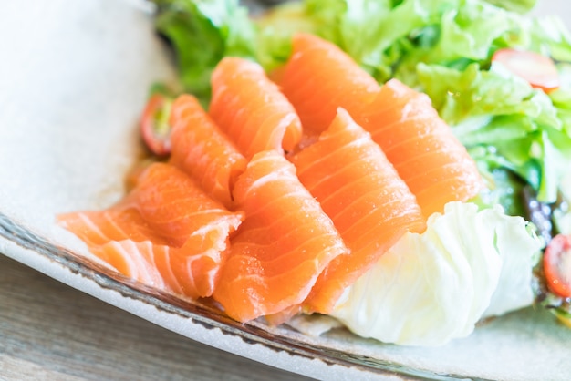 Salade de saumon Photo gratuit