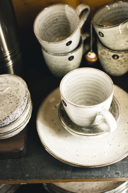 Tasses à thé en céramique émaillée Photo gratuit