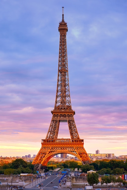 Tour Eiffel Au Coucher Du Soleil Paris France Photo Premium