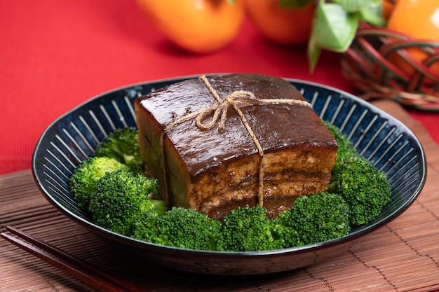 Viande De Porc Dongpo Avec Légume De Brocoli Vert Pour Le Repas Du