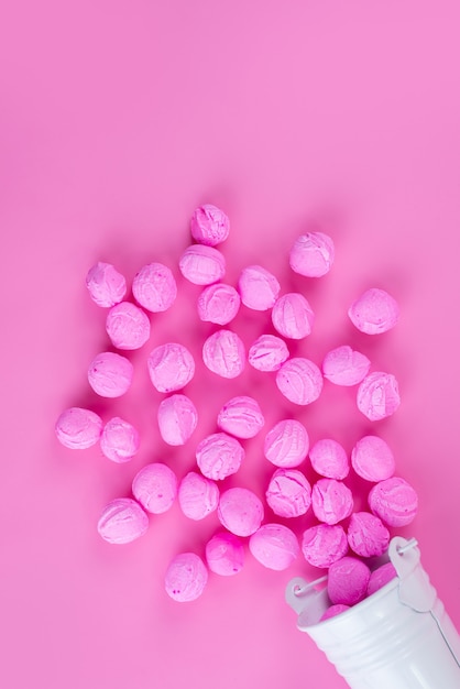 Une Vue De Dessus Rose Bonbons Delicieux Sur Rose Couleur De Sucre Sucre Bonbon Photo Gratuite