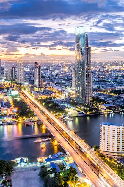 Vue Du Paysage  Urbain Et B timent Au Cr puscule  Bangkok  