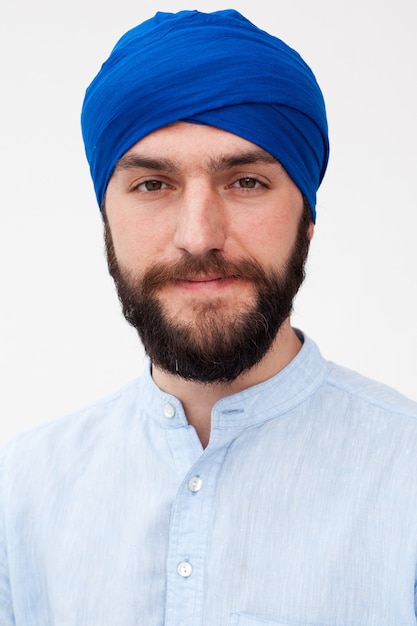 Uomo Barbuto In Un Turbante Foto Premium