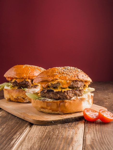 Grande Gustoso Hamburger Americano Foto Gratis