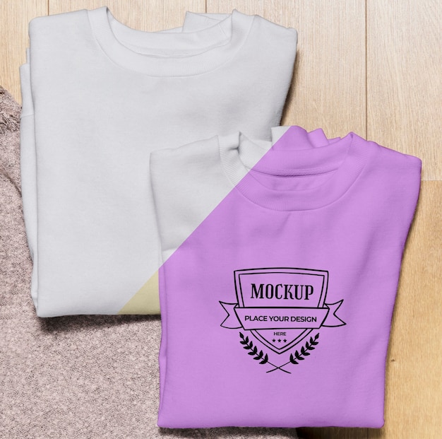 Download Bovenaanzicht gevouwen kleurrijke hoodies mock-up | Gratis ...