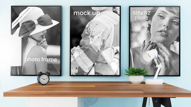 Fotolijst mockup van drie fotolijsten met dunne zwarte randen in een helder, modern kantoorinterieur met kantoorinrichting, psd-mock-up Premium Psd