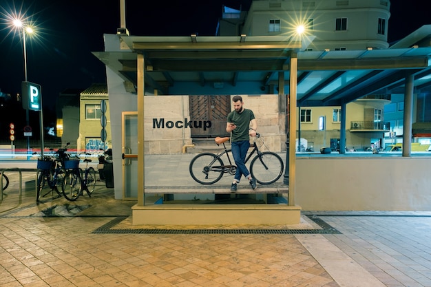 Download Mockup de cartelera en estación de metro | Archivo PSD Gratis
