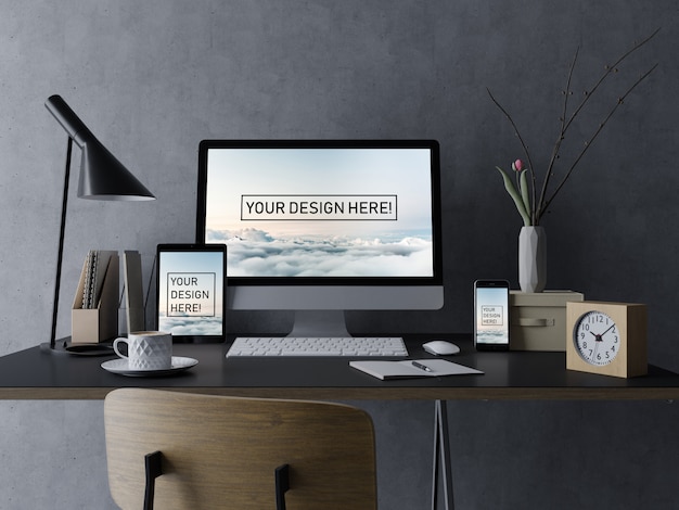 Plantilla de diseño de mock up de escritorio, tableta y teléfono inteligente premium con pantalla editable en interior negro en el lugar de trabajo PSD Premium
