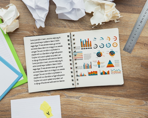 Concept de livres universitaires vue de dessus Psd gratuit