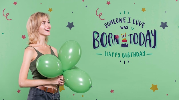 Femme A La Fete D Anniversaire Avec Des Ballons Psd Gratuite