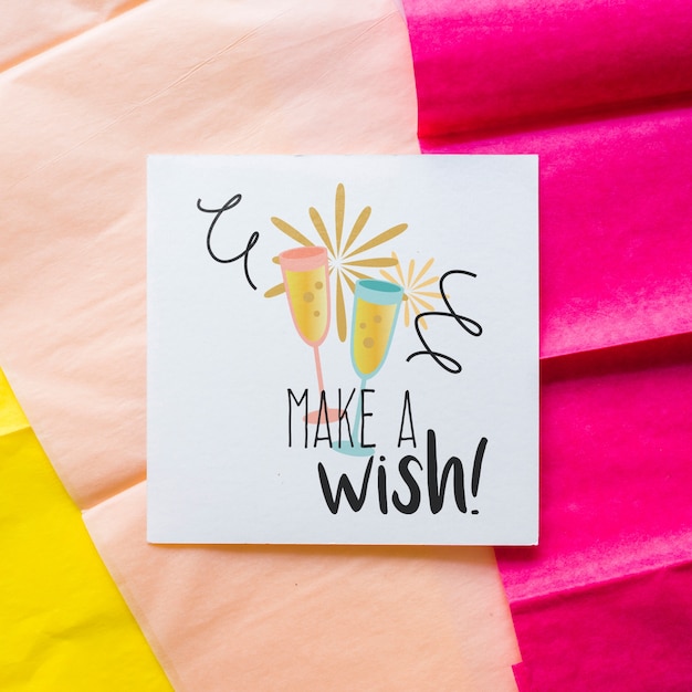 Maquette de carte d'anniversaire vue de dessus Psd gratuit