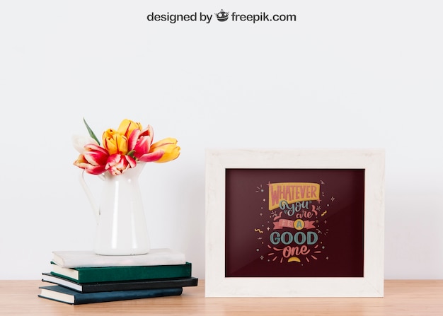 Download Mockup de dois quadros e livros | PSD Grátis