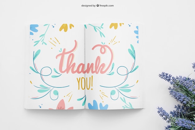 Download Mockup do livro com flores silvestres | PSD Grátis