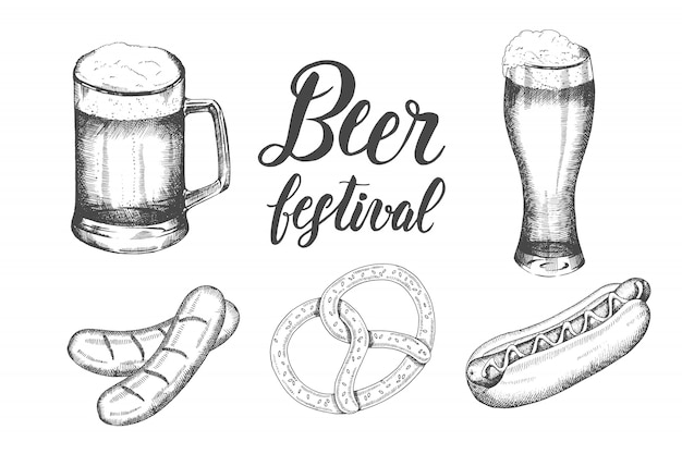 Oktoberfest sertie de verre à bière dessiné à la main, de bretzel, de saucisse et de chien hod. lettrage fait à la main. esquisser. Vecteur Premium