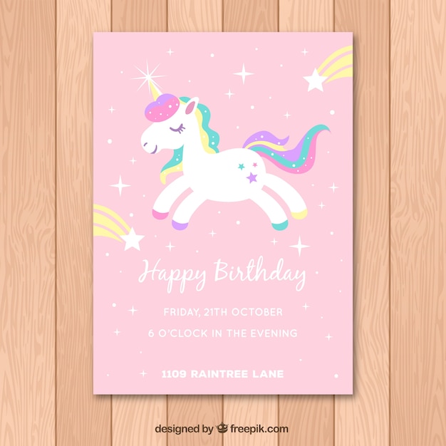 Tarjeta de cumpleaños rosa con un unicornio blanco 