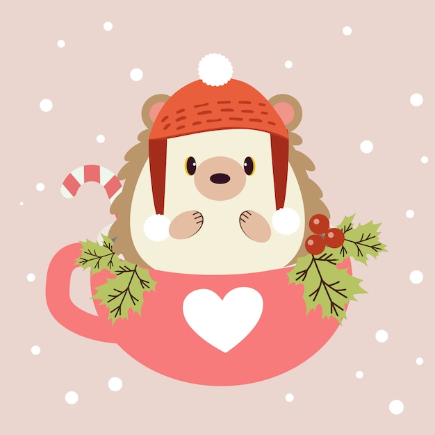 Der charakter des netten igels sitzend in der rosa schale mit stechpalmenblatt und -süßigkeit. der niedliche igel trägt einen winterhut auf dem rosa und weißen schnee. Premium Vektoren