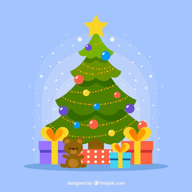 geschmückter weihnachtsbaum mit geschenken darunter