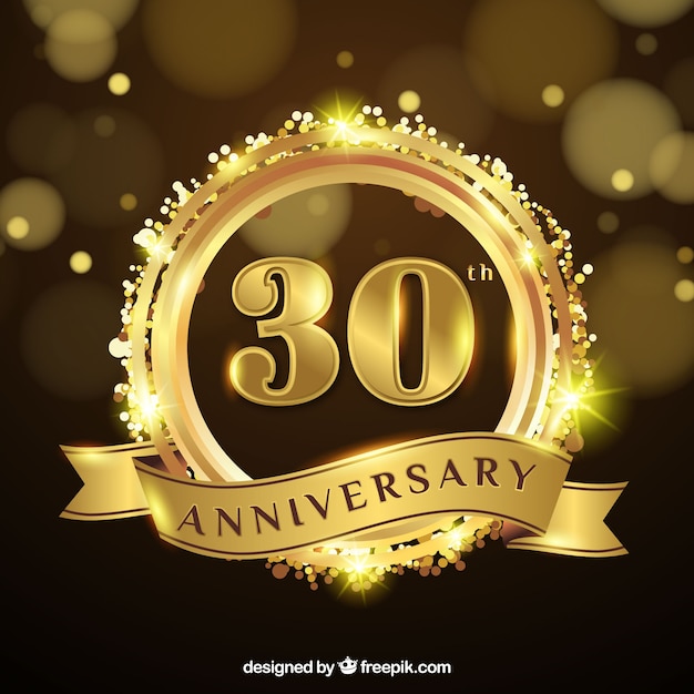 Feliz aniversário com números em estilo dourado Vetor grátis