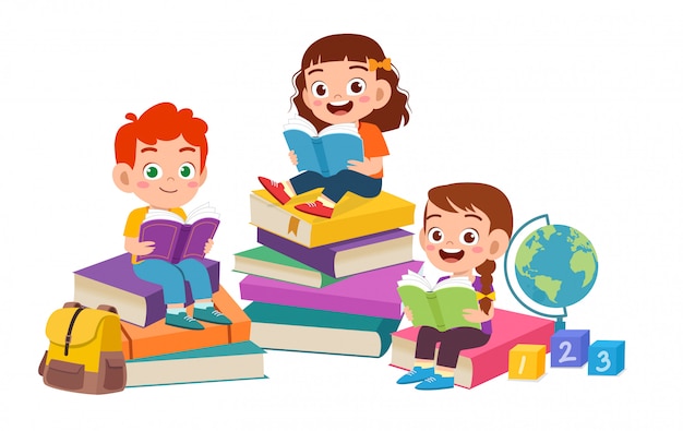 Felizes lindos filhos menino e menina ler livro juntos