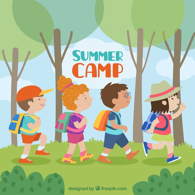 Fundo de acampamento de verão com crianças andando Vetor grátis