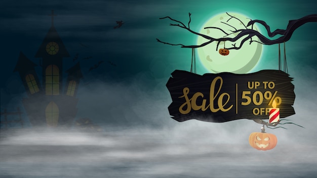 Venda de halloween, -50% de desconto, banner de desconto horizontal com paisagem noturna e prancha de madeira velha com oferta Vetor Premium