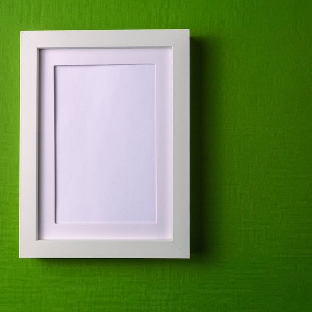 Abstracte minimalism colofrul document achtergrond met lege omlijsting. Premium Foto