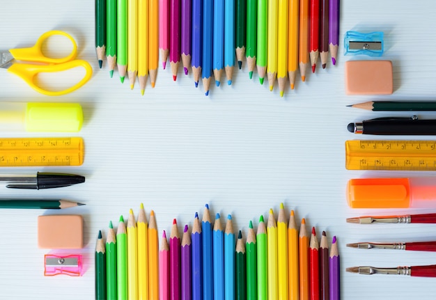 Kleurrijke school en kantoor levert achtergrond ruimte voor tekstontwerp Premium Foto