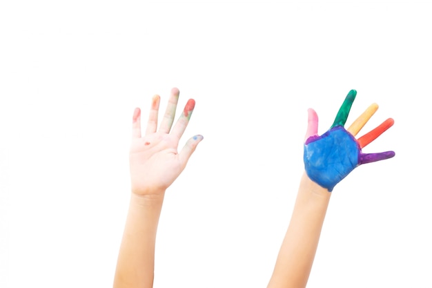 Twee handen verschijnen op witte isoleren. verfkleur op linkerhand en vinger. kunst activiteit. Premium Foto