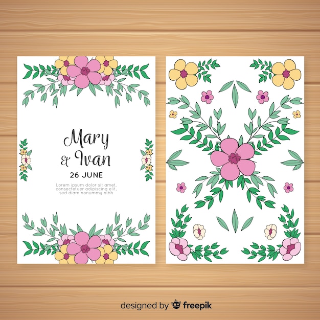 Bloemen bruiloft uitnodiging kaartsjabloon Gratis Vector