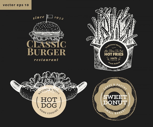 Set van vier logo sjablonen voor straatvoedsel. hand getrokken vector snel voedselillustraties op schoolbord. hotdog, hamburger, frieten, retro etiketten van doughnuts Premium Vector